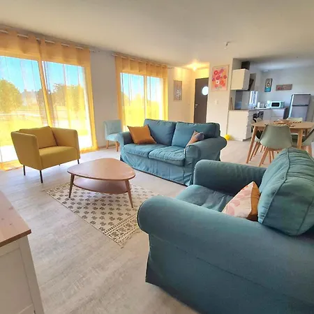 Family Of 85 M With Garden In Feriehus *