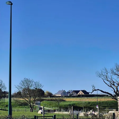 Family Of 85 M With Garden In Feriehus